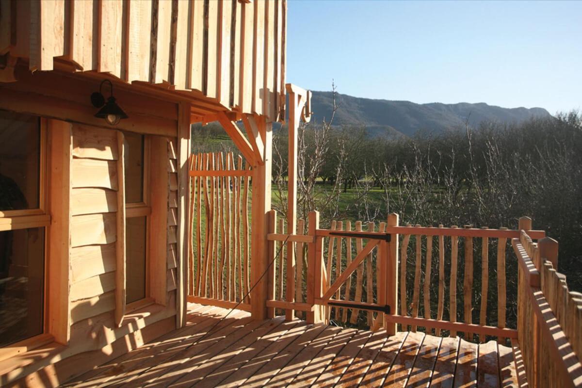 Roulottes au pied du Vercors Saint-Jean-en-Royans Exterior foto